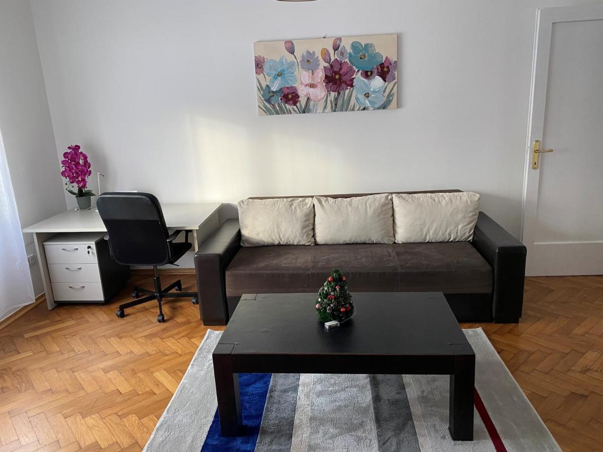 Studio Apartman Thalia Загреб Екстер'єр фото
